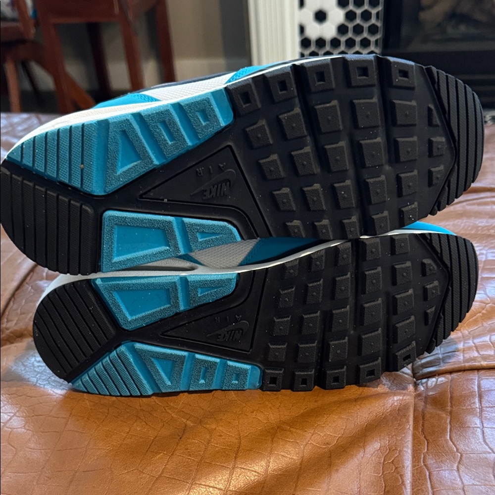 Nike air max sneakers - Picture 3 of 5